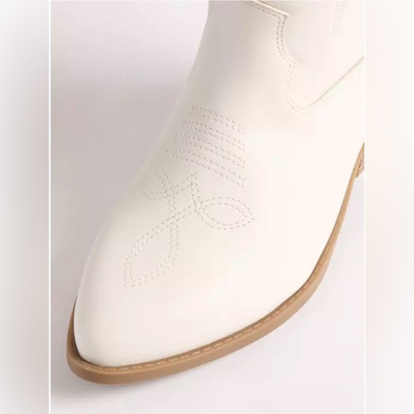 NEW Extra Wide Calf Knee High Boots Off-white, Western Cowgirl Style - size 9 - Picture 6 of 13